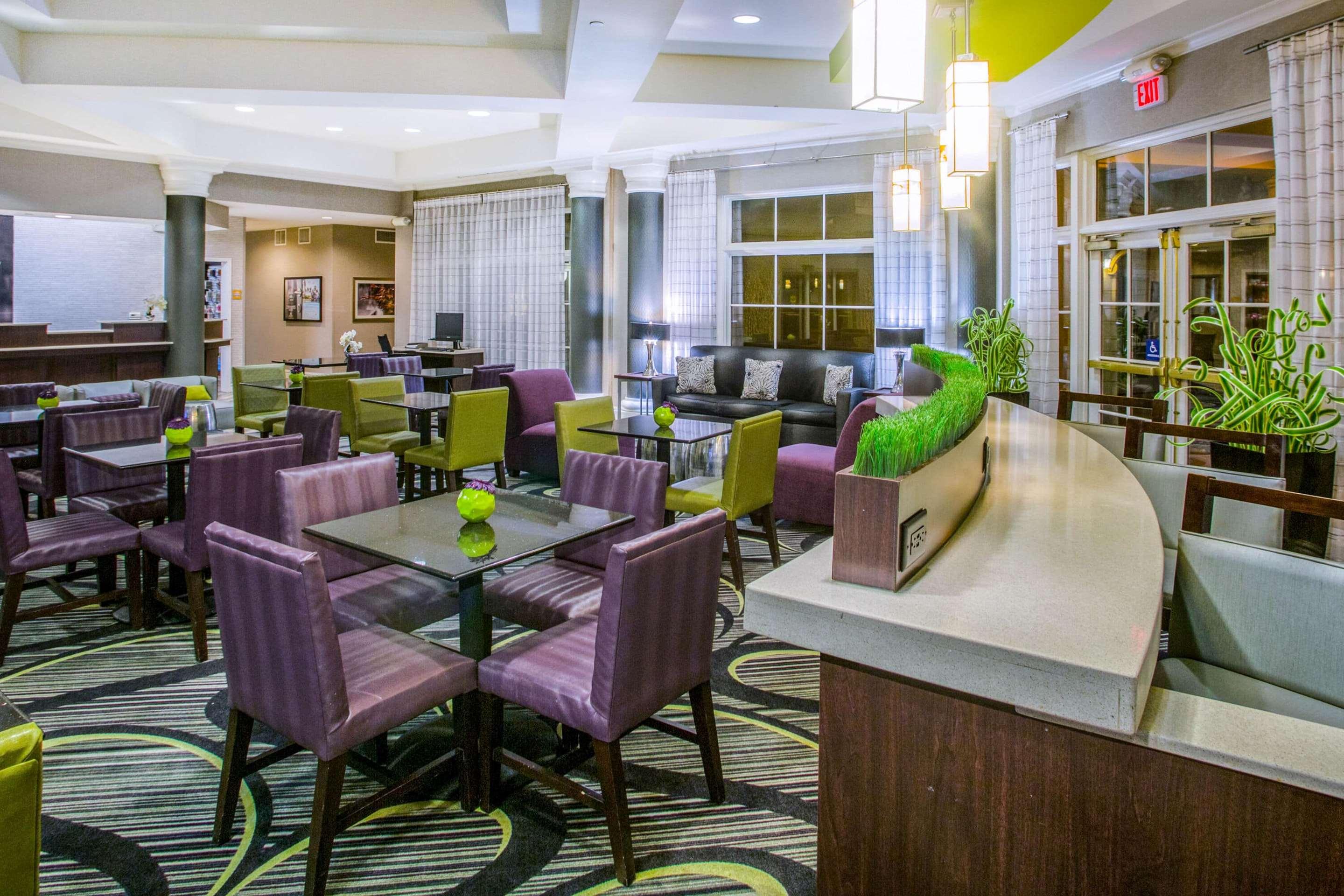 SONESTA ES SUITES ST. LOUIS - WESTPORT - Updated 2023 Prices & Hotel  Reviews (Saint Louis, MO - Creve Coeur)