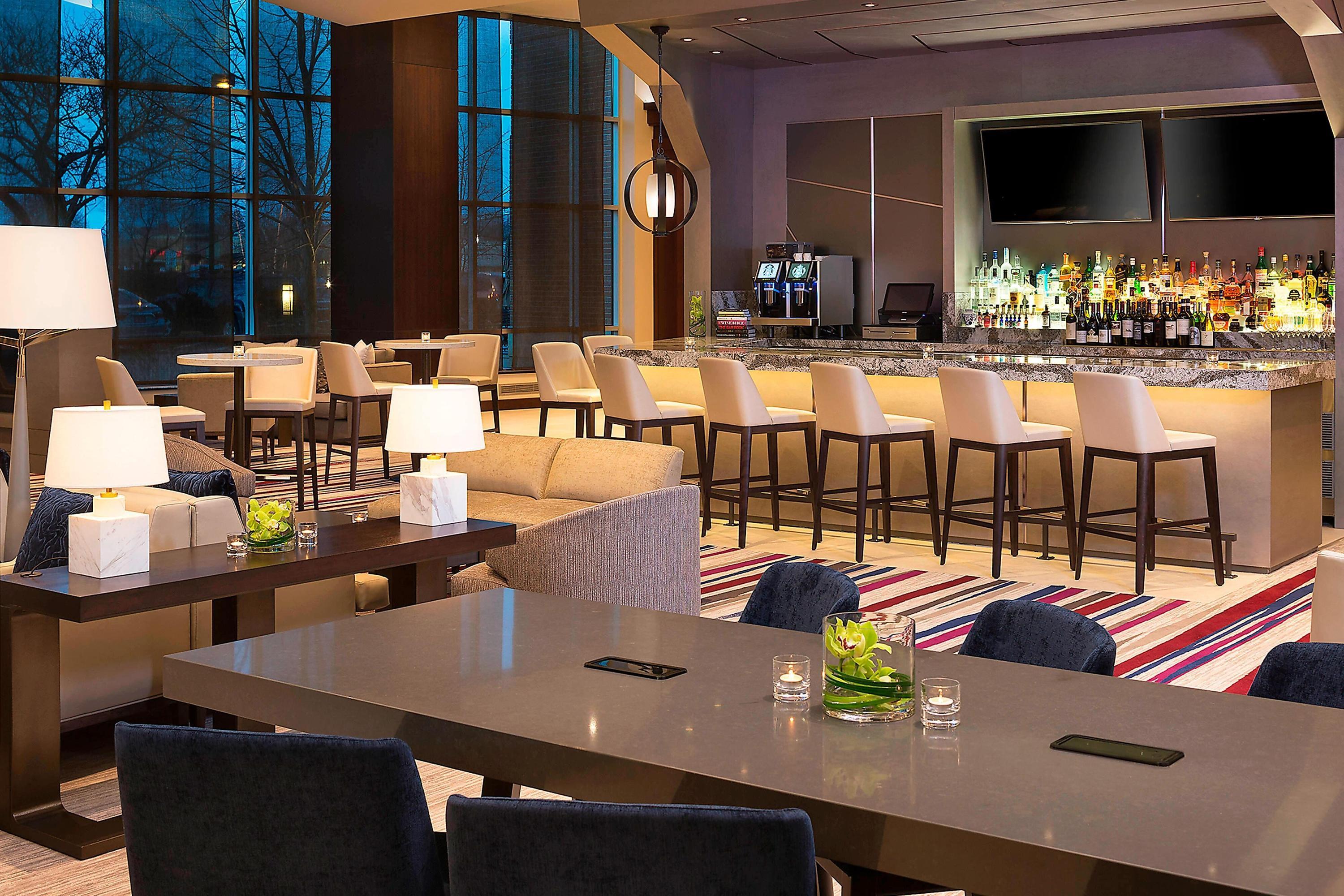 The Westin Edina Galleria from $139. Edina Hotel Deals & Reviews - KAYAK