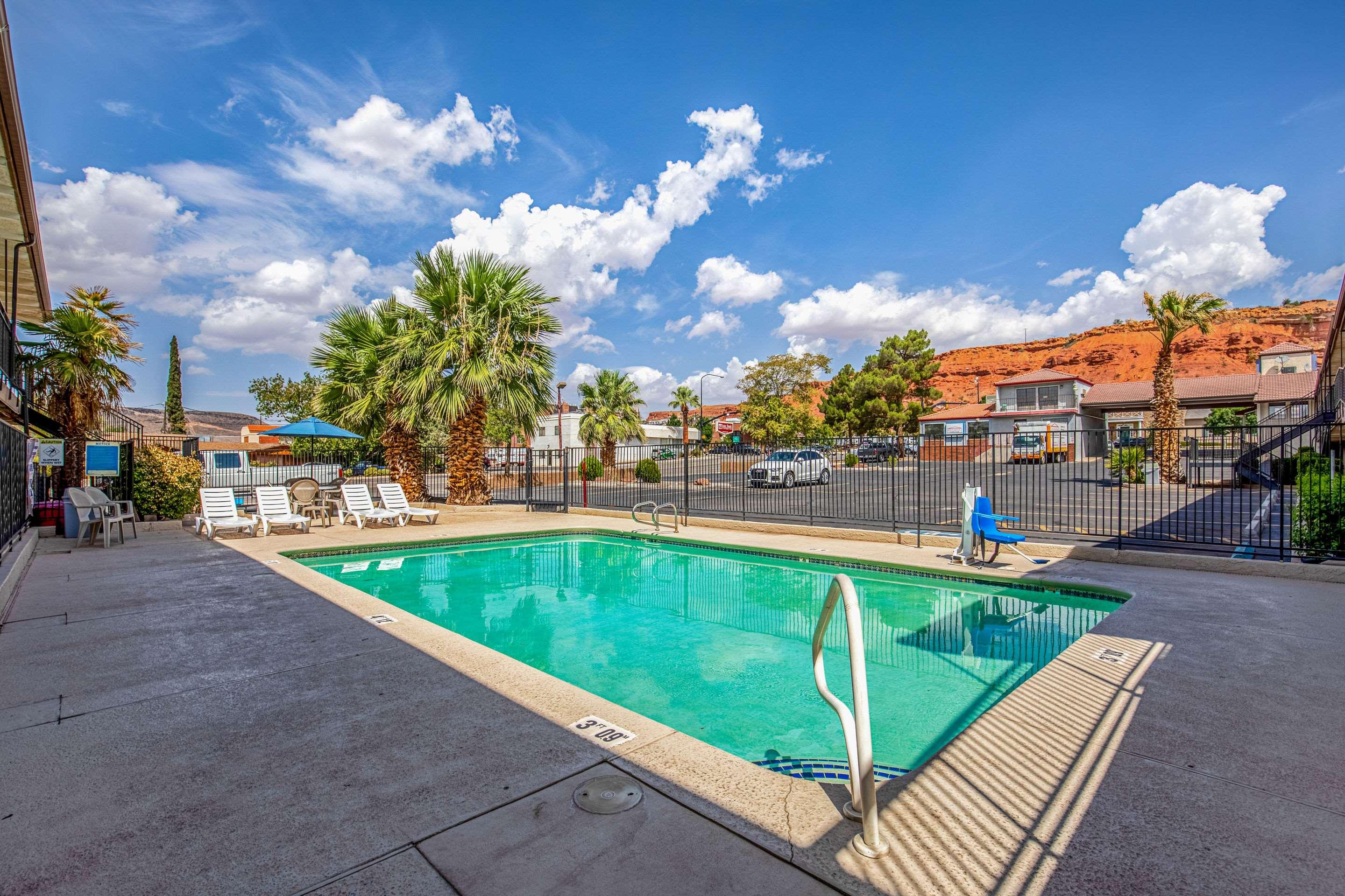 Howard Johnson Hotel & Suites by Wyndham St. George in St. George: Find  Hotel Reviews, Rooms, and Prices on