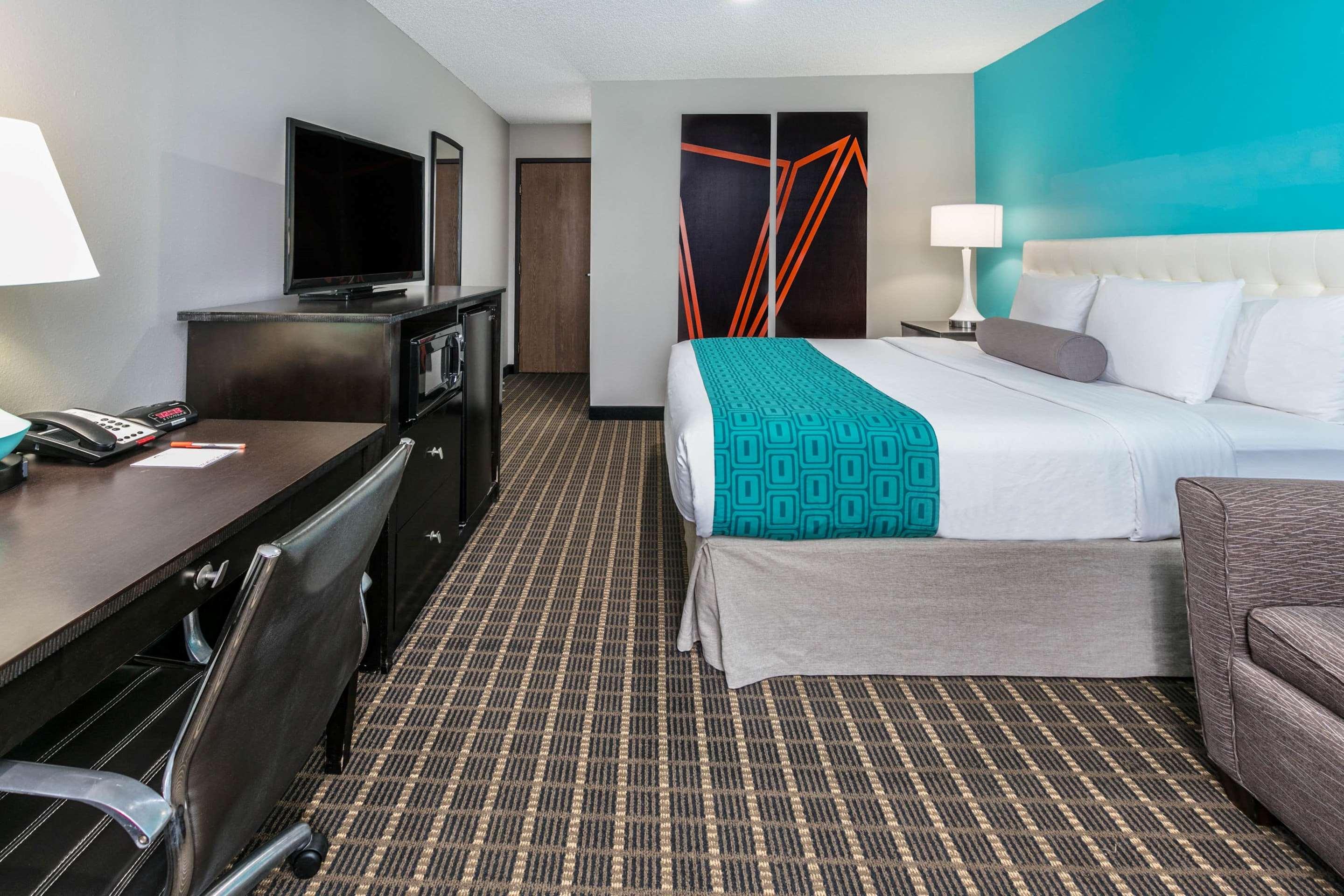 Howard Johnson Hotel & Suites by Wyndham San Antonio, San Antonio (TX)