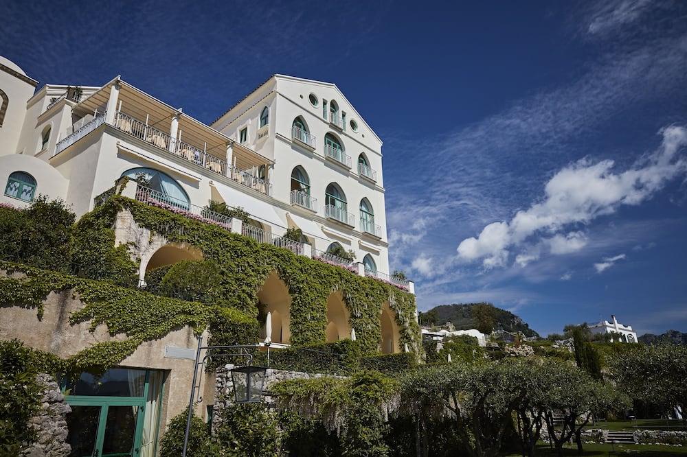 BELMOND HOTEL CARUSO • RAVELLO • 5⋆ ITALY • RATES FROM €825