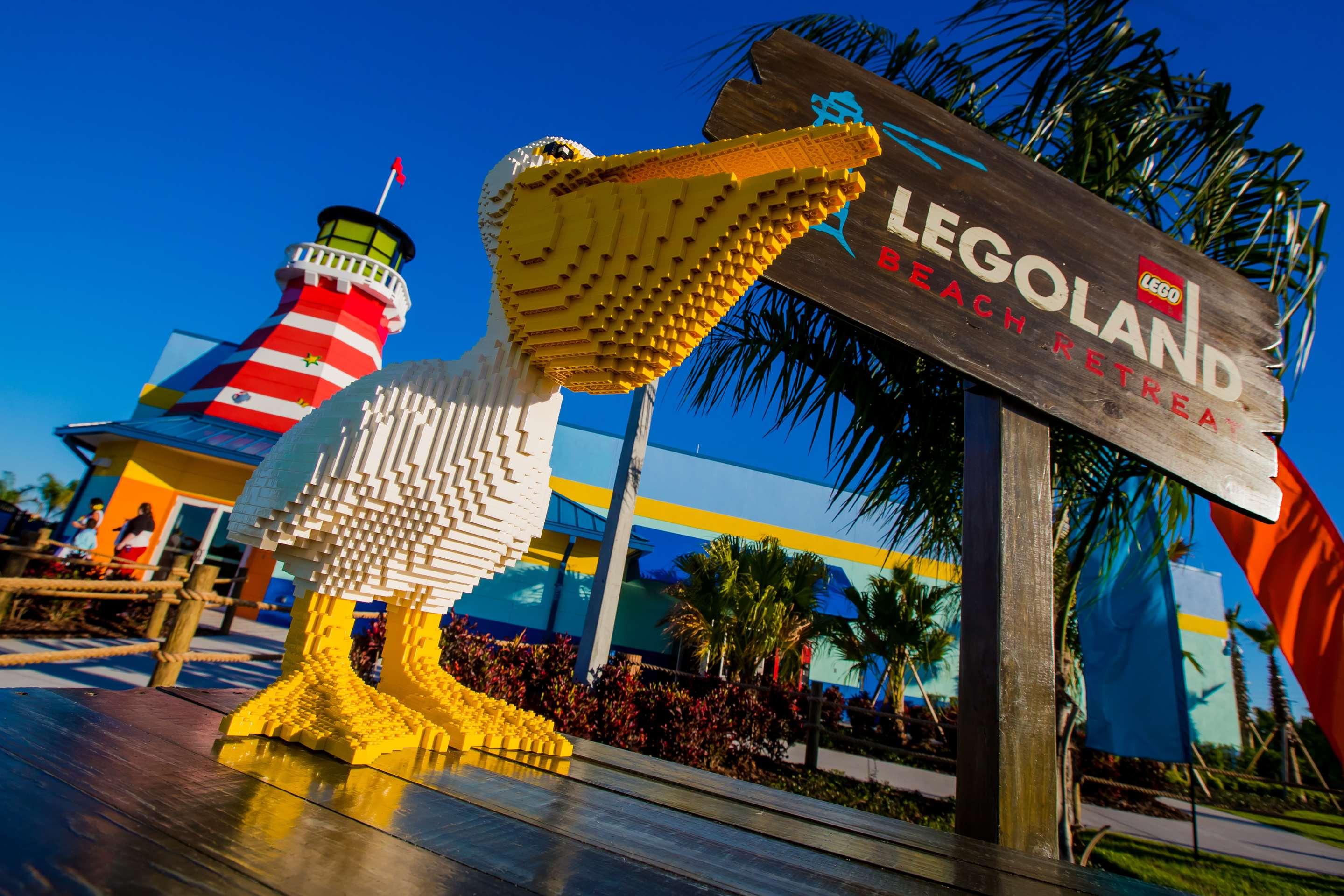 Airport closest sale to legoland florida