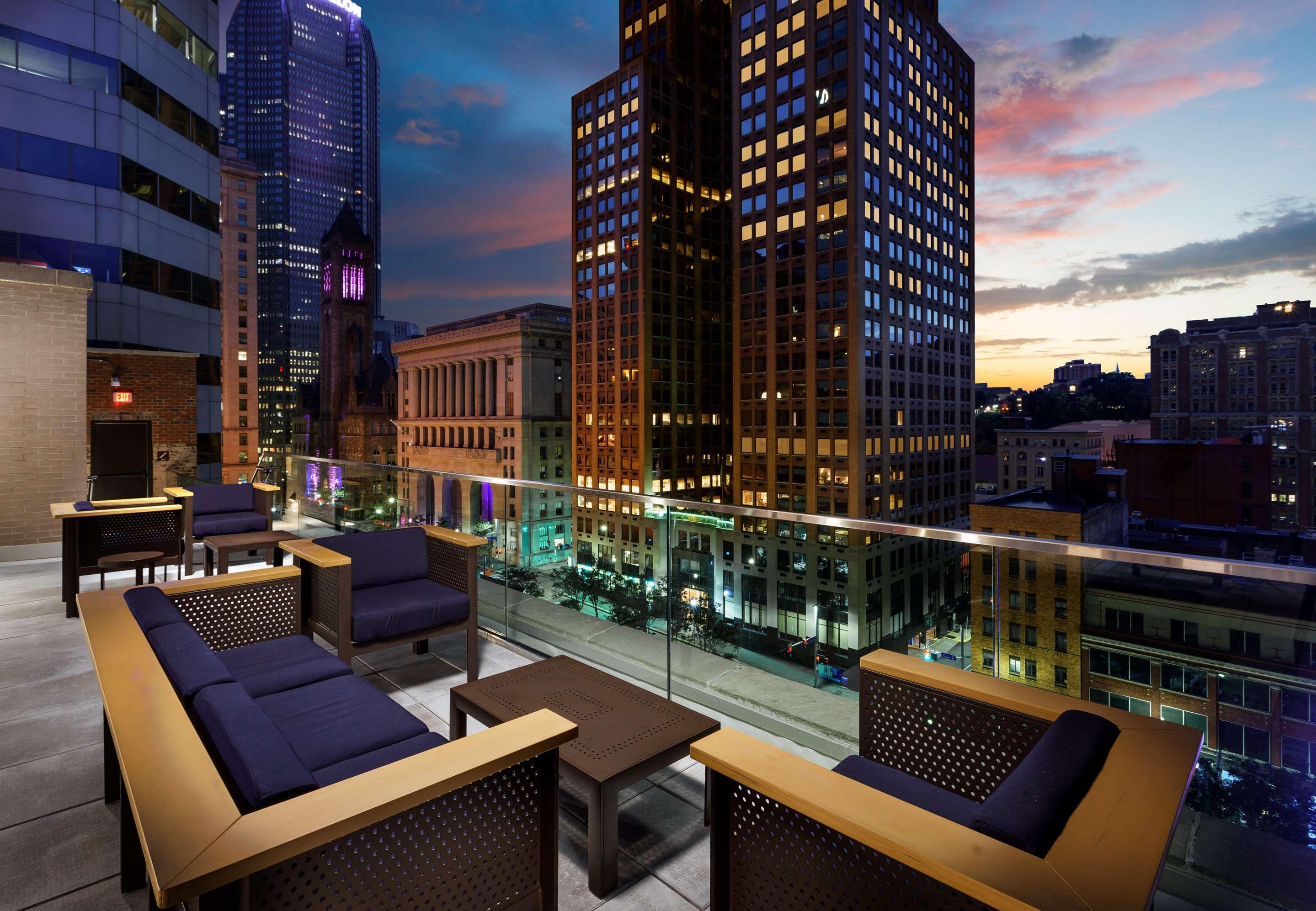 View of PNC Park l& the 6th St Bridge ooking across the Allegheny River -  Picture of Renaissance Pittsburgh Hotel - Tripadvisor