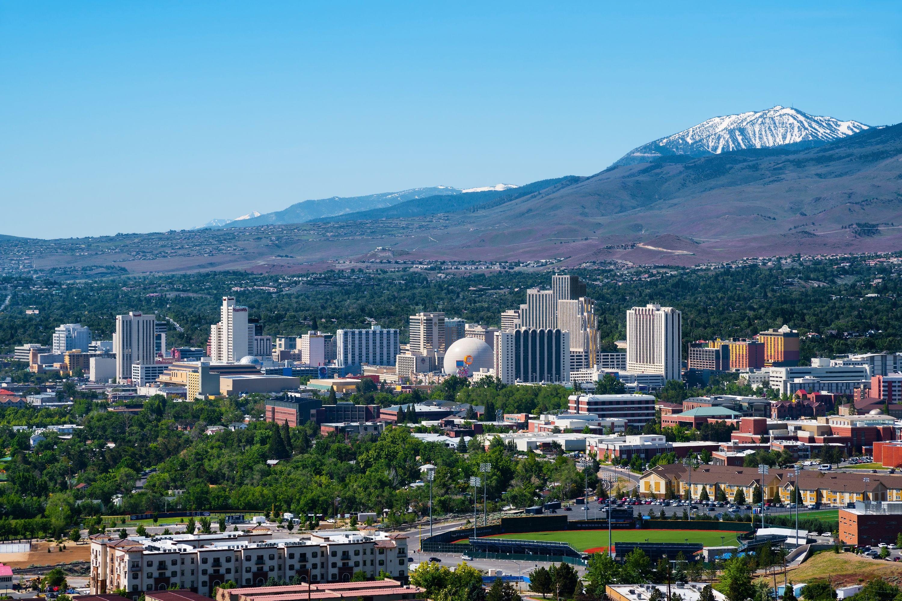 Cheap Car Rentals in Reno Nevada from just 32 momondo