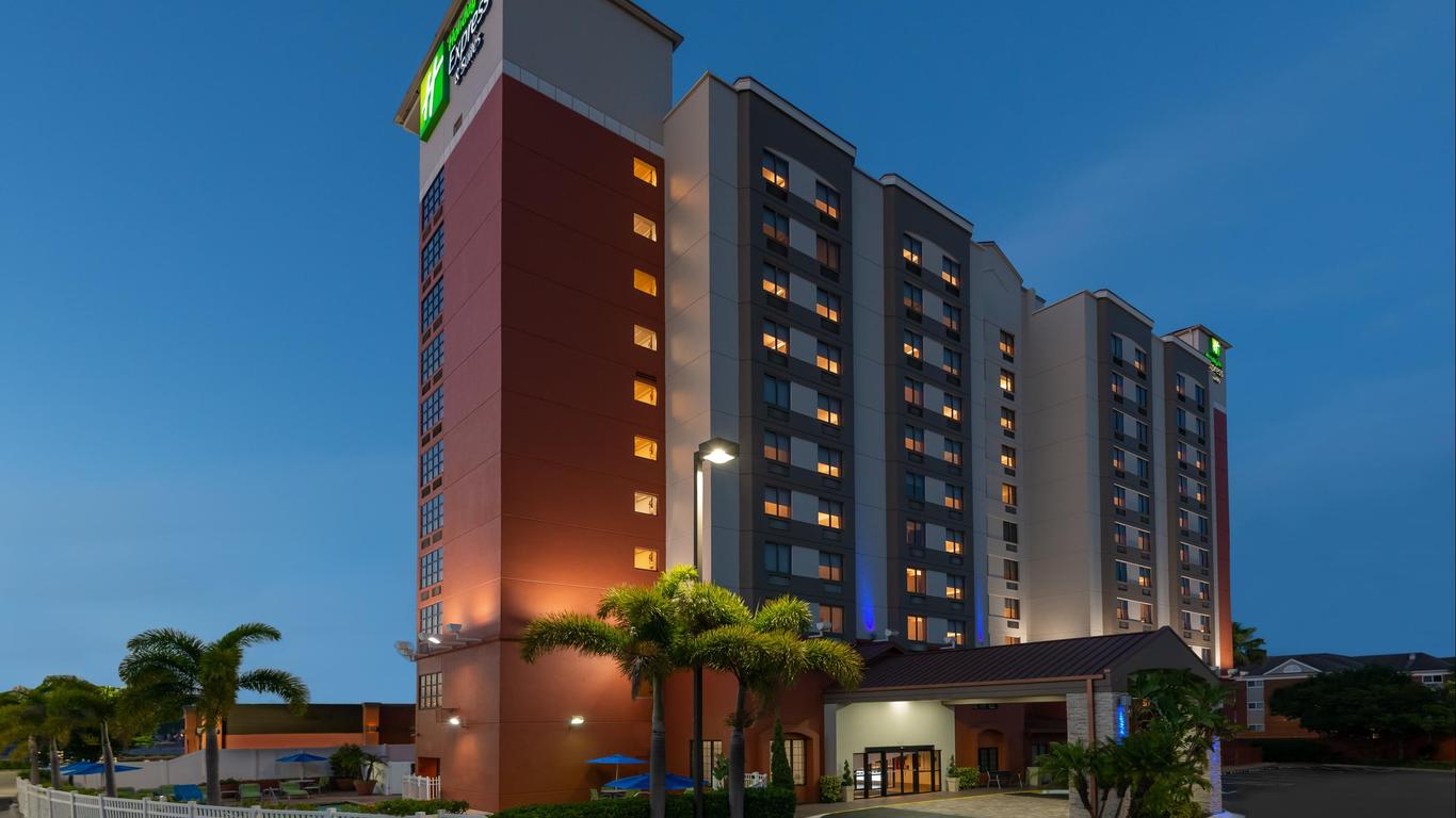 Holiday Inn Express & Suites Nearest Universal Orlando in Orlando, the ...