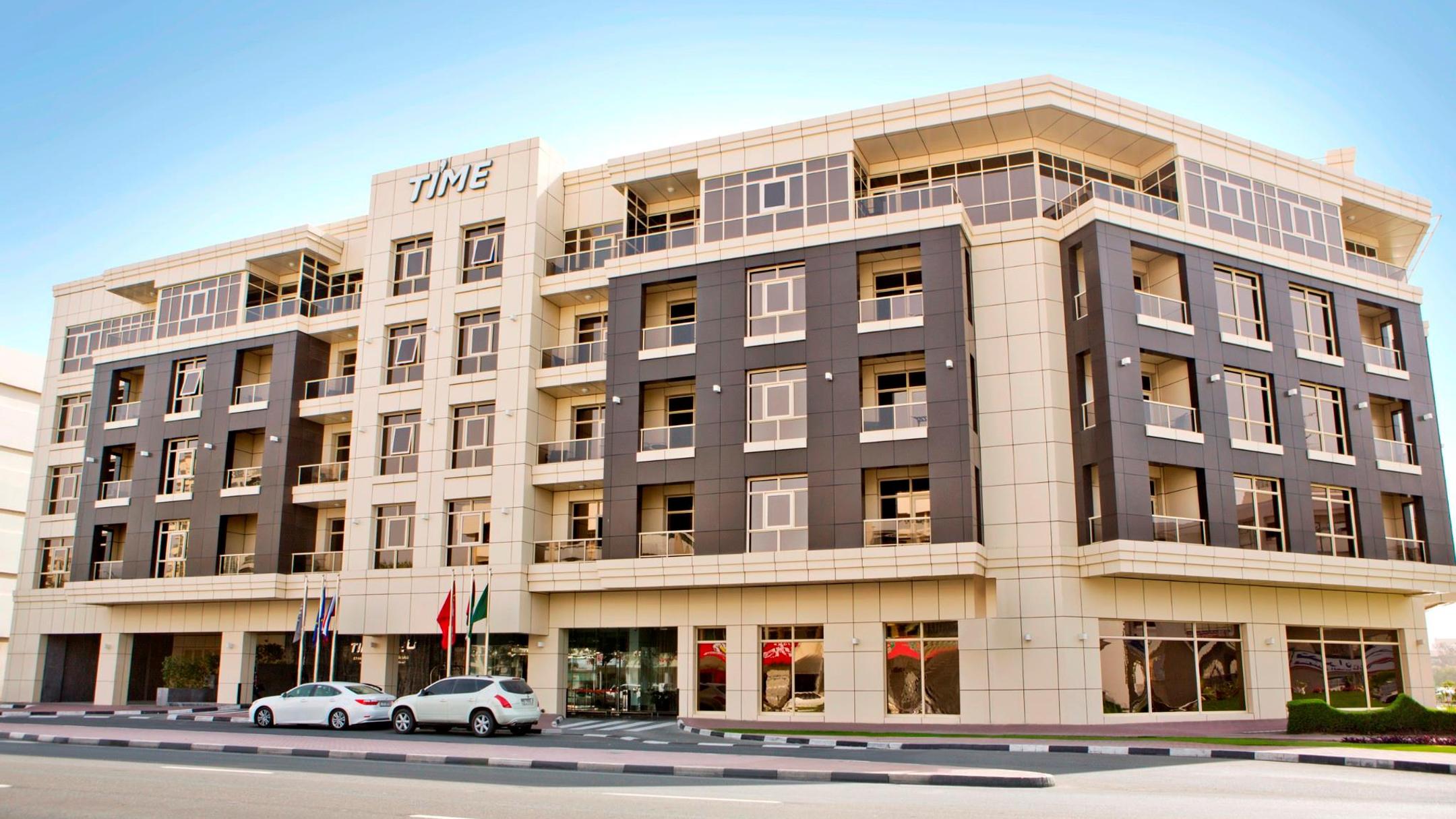 grand plaza hotel dubai sheikh zayed road