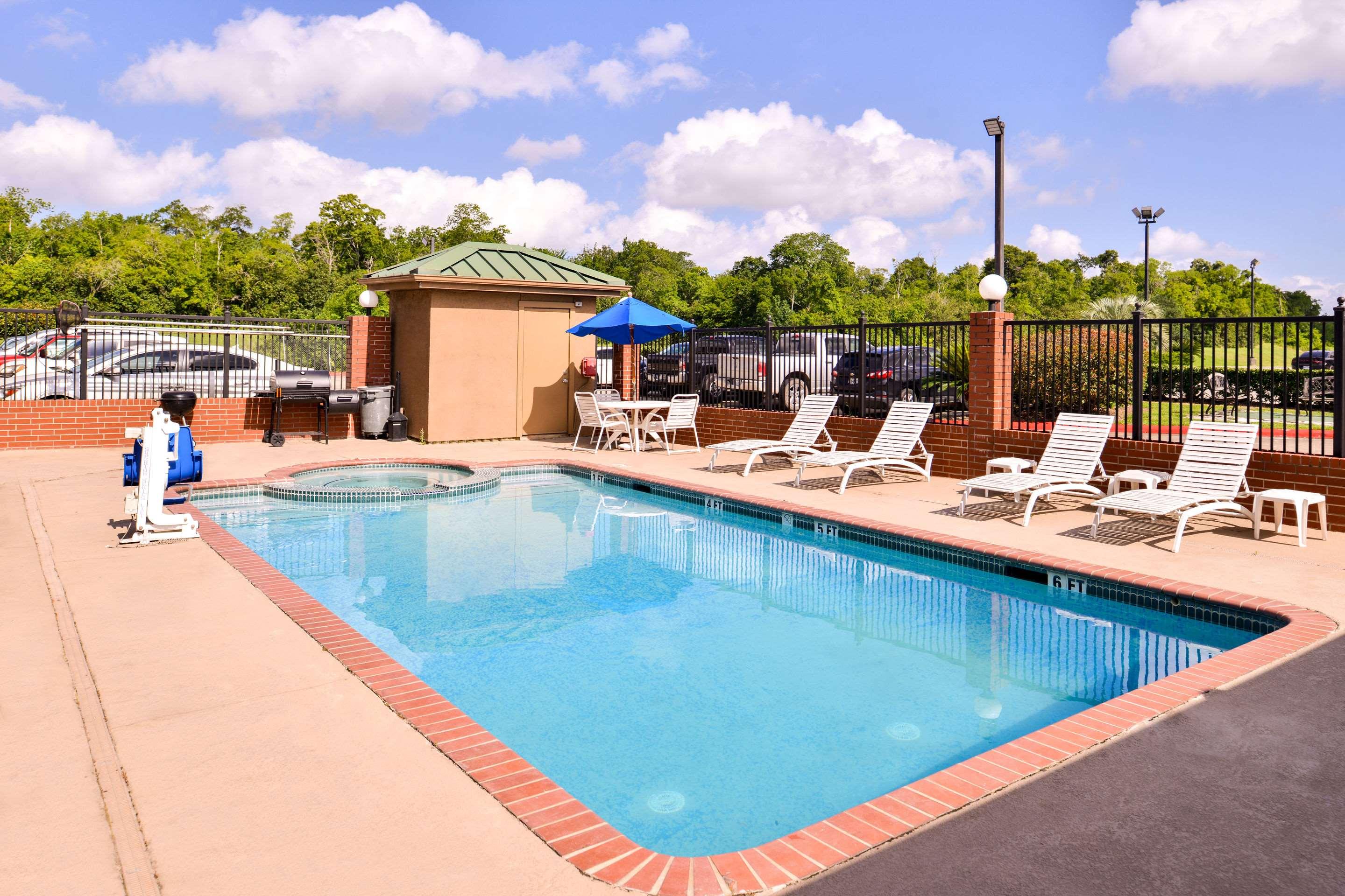 Quality Inn Suites Beaumont in Beaumont the United States from