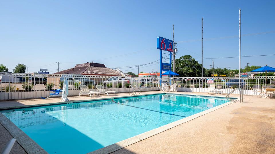 Studio 6 Bryan, Tx -University Area in Bryan, United States from $55