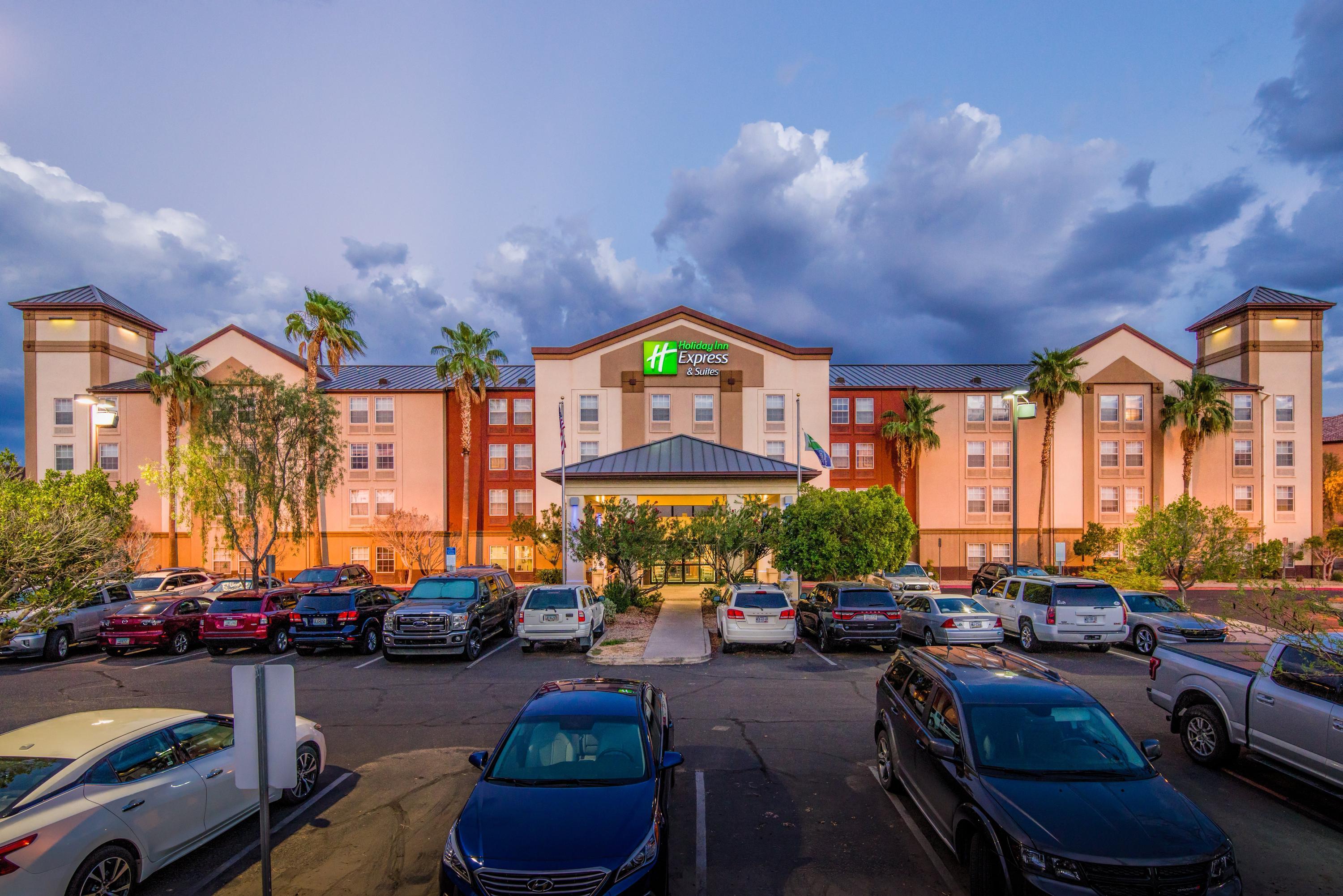 holiday inn phoenix airport